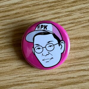 npkピンク缶バッジ(送料込み)